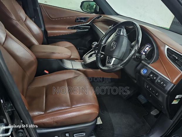 Experience the 2017 Toyota Harrier in Matt Black: Elegance Meets Power