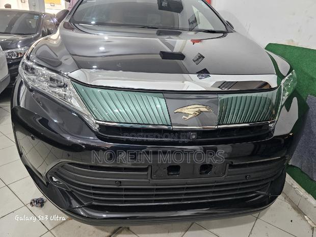Experience the 2017 Toyota Harrier in Matt Black: Elegance Meets Power