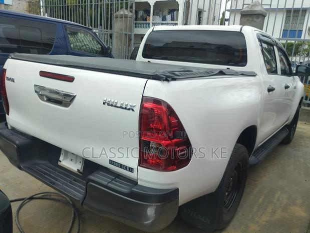 2018 Toyota Hilux White: Your Ultimate Off-Road Companion