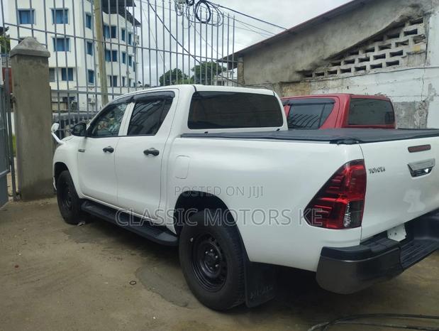 2018 Toyota Hilux White: Your Ultimate Off-Road Companion