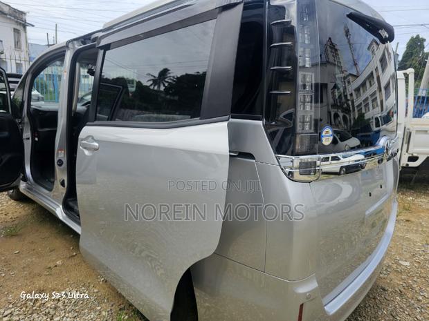 2016 Toyota Voxy Silver - Comfortable and Efficient MPV