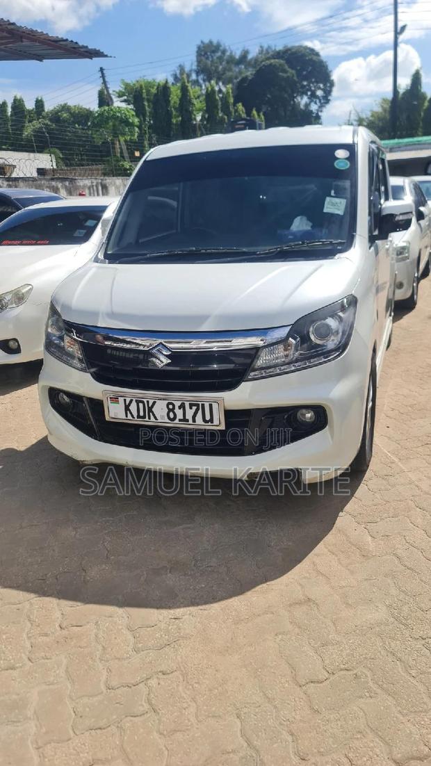 Pre-owned 2015 Suzuki Solio White - Great Deal on a Stylish Car
