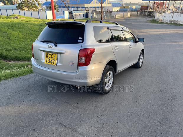 2009 Toyota Corolla Fielder in Silver: Perfect Family Car
