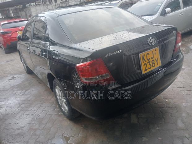 Toyota Axio 2011 Black