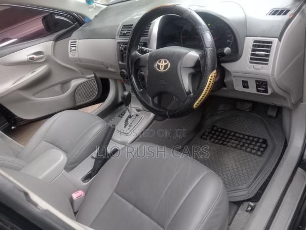 Toyota Axio 2011 Black