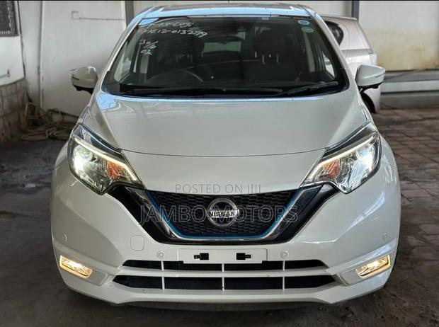 2017 Nissan Note 1.2 Hybrid in White: A Smart, Stylish, and Economical Choice!