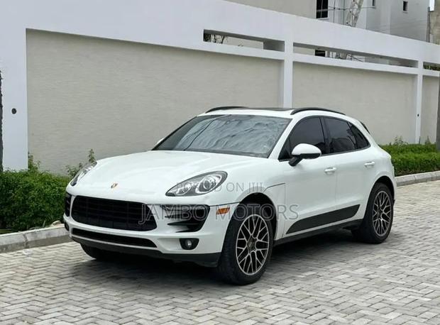 2017 Porsche Cayenne Turbo S AWD - White - Top-Performing SUV