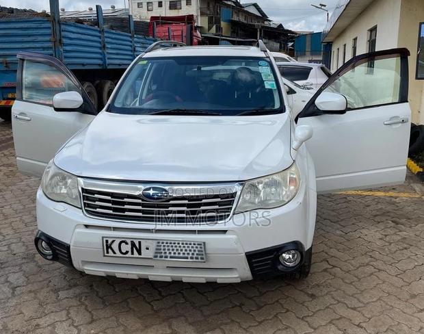 Subaru Forester 2010 White