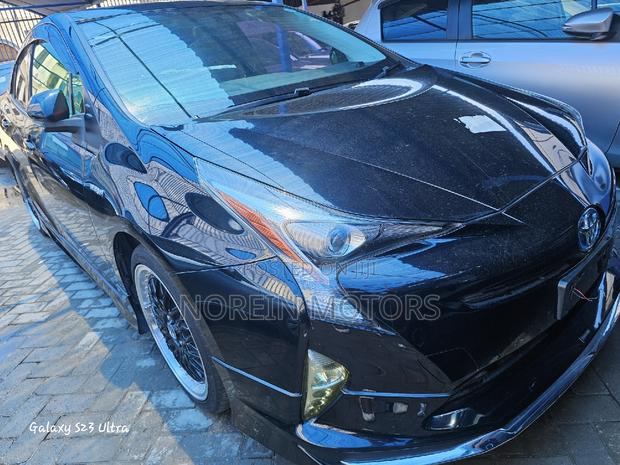 Matt Black Toyota Prius 2018 - Hybrid Driving at Its Best