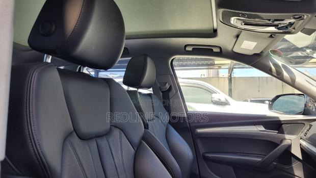 Blue Audi Q5 2.0T Premium AWD quattro 2018