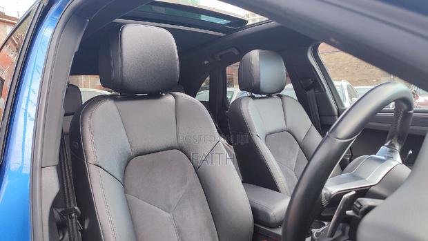 Porsche Macan Blue 2017 - Get Ready for a High-Performance SUV
