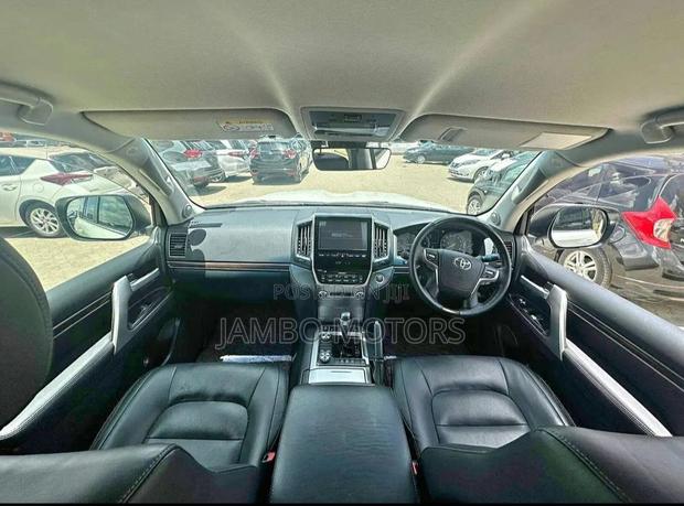 2017 Used Toyota Land Cruiser 4.6 V8 ZX - White