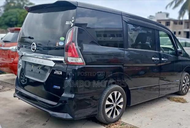 2017 Nissan Serena Black: Affordable Luxury Minivan