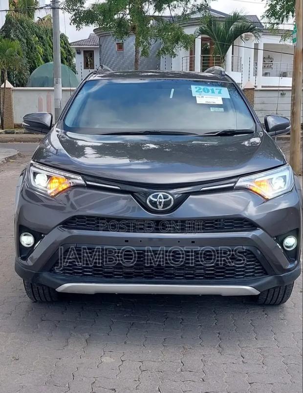 2017 Toyota RAV4 Gray - Pre-Owned SUV