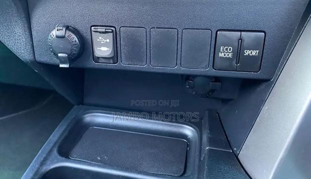 Black 2017 Toyota Harrier 2.0 Turbo SUV