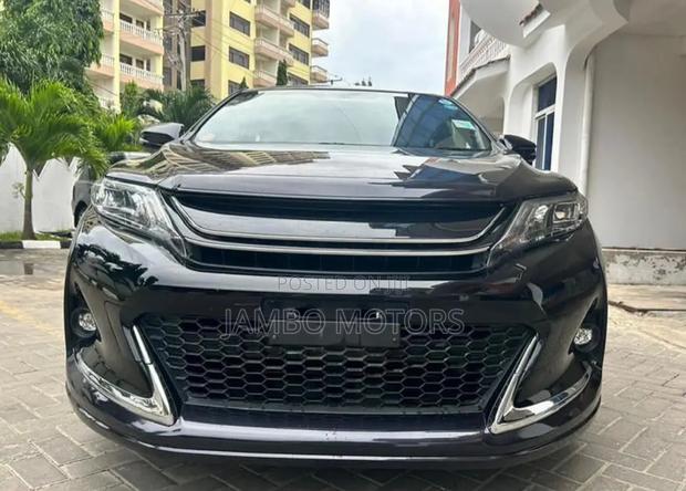 Black 2017 Toyota Harrier 2.0 Turbo SUV