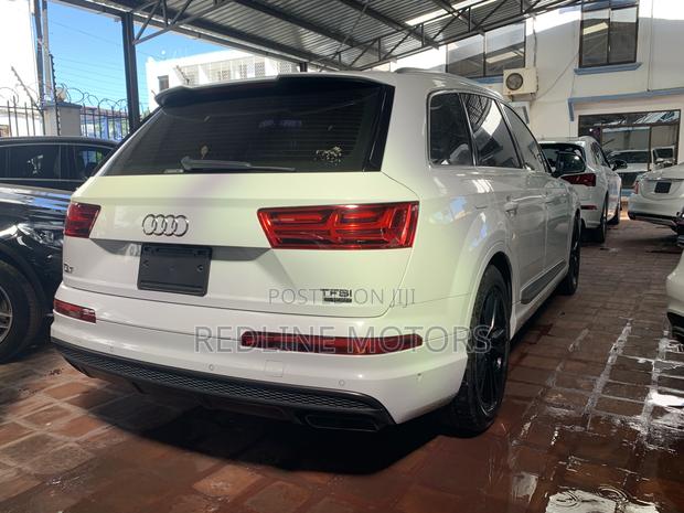 White 2017 Audi Q7 3.0T Premium AWD quattro - High-Performance SUV