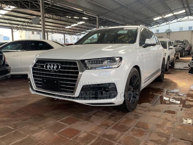 White 2017 Audi Q7 3.0T Premium AWD quattro - High-Performance SUV