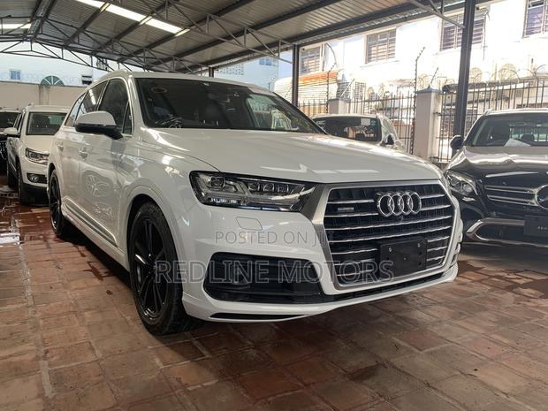 White 2017 Audi Q7 3.0T Premium AWD quattro - High-Performance SUV