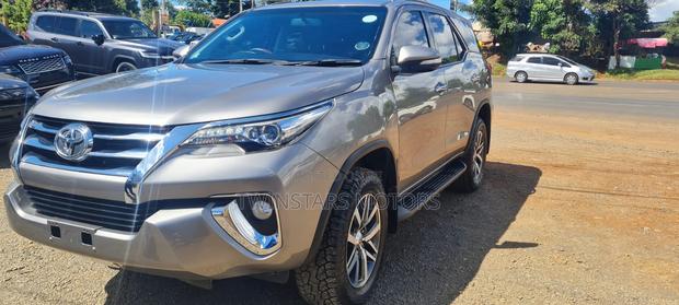 Pre-owned 2017 Toyota Fortuner 2.8 D AWD in Gray