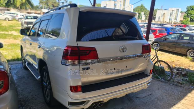 2018 Land Cruiser in White by Toyota - Ultimate Off-Road and City Vehicle