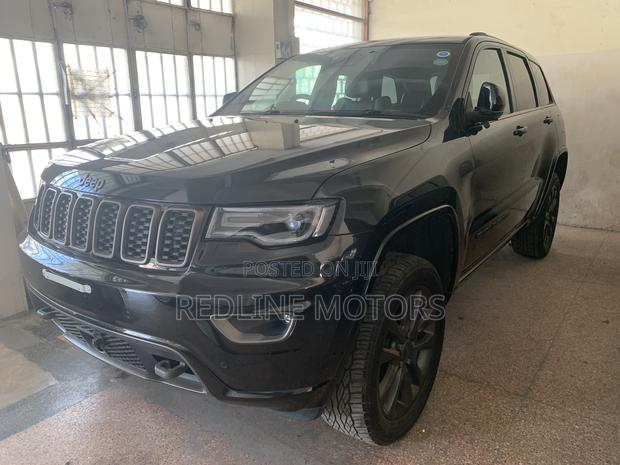 Black Jeep Grand Cherokee Summit 4x4 2016 - 4dr