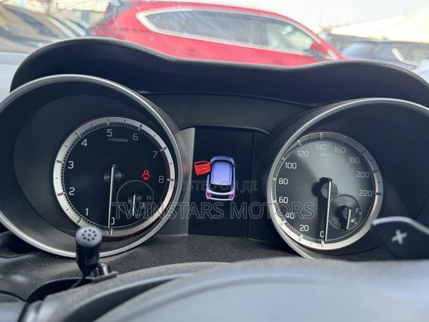 2018 Suzuki Swift White - Stylish & Economical