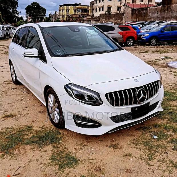 2017 Mercedes-Benz B-Class Base B 250e, White - Luxury Electric Vehicle