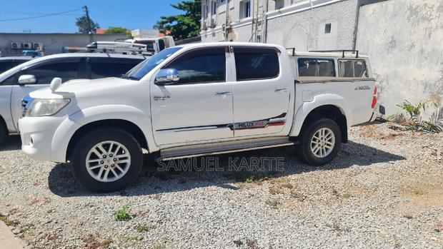 2015 Toyota Hilux in White: Rugged Elegance and Performance