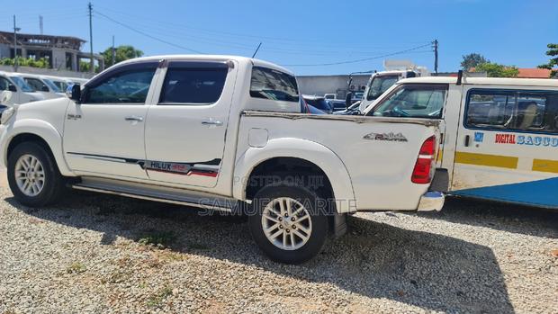 2015 Toyota Hilux in White: Rugged Elegance and Performance