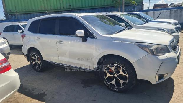 Subaru Forester 2015 White: Quality, Comfort, and Off-Road Capability