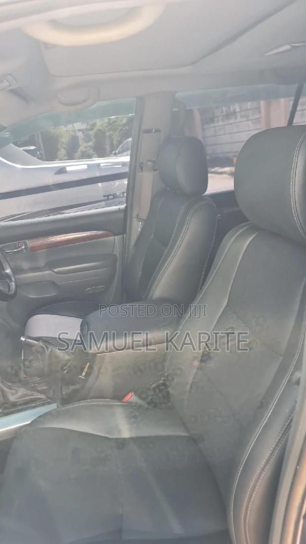 Blue Toyota Land Cruiser Prado 3.0 D-4D 5-door (2005) - Used