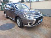 Gold-trimmed 2017 Mitsubishi Outlander 2.0 PHEV AWD - Elite Model for sale