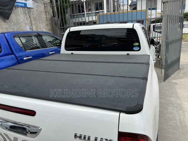 Toyota Hilux 2017 White