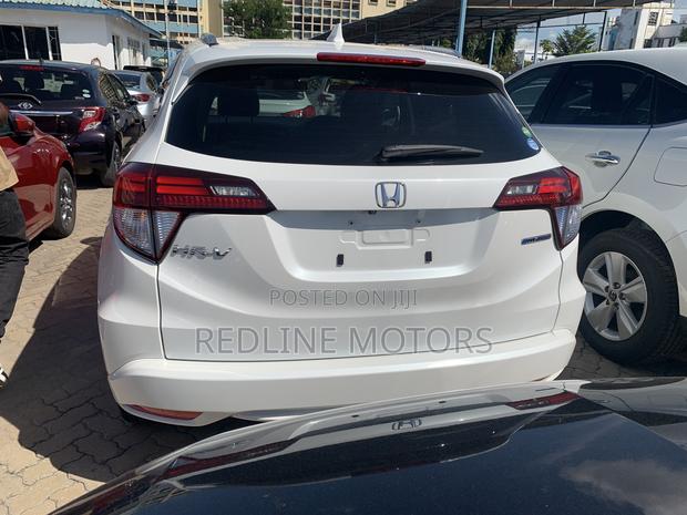 2017 Honda HR-V in White - Affordable Compact SUV for Daily Driving!