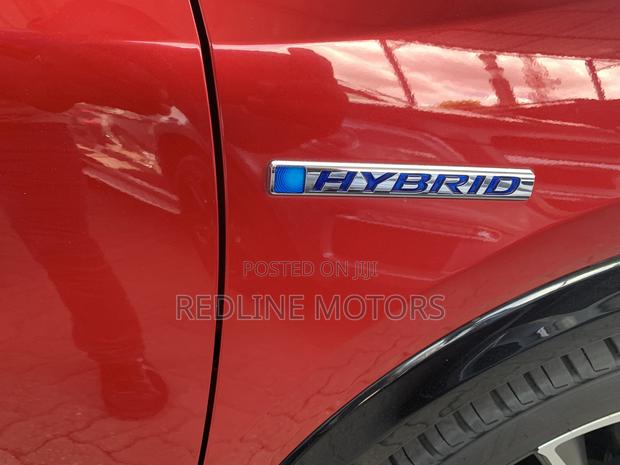 Honda Vezel 1.5 Hybrid 2WD 2017: Red - Affordable and efficient hybrid crossover