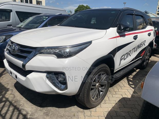 2016 Toyota Fortuner 2.8D AWD in Off-White - 2 Unique Versions