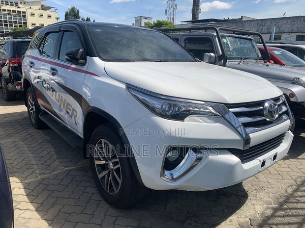 2016 Toyota Fortuner 2.8D AWD in Off-White - 2 Unique Versions