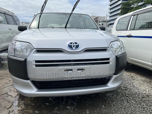 Toyota Probox 2017 White