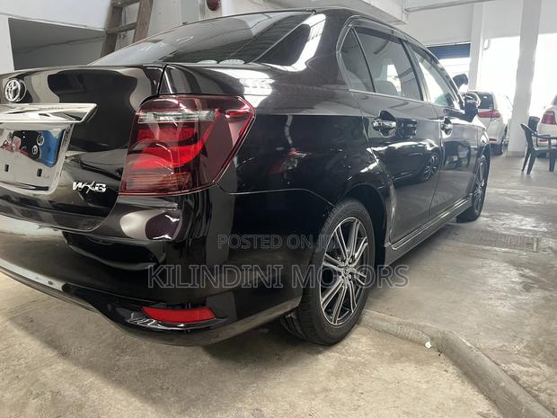 Toyota Axio 2017 Black