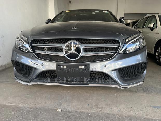 Mercedes-Benz C200 2017 Gray