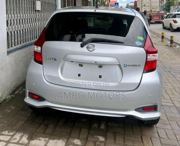 Nissan Note 1.2 Hybrid 2017 - Efficient, Spacious, & Modern