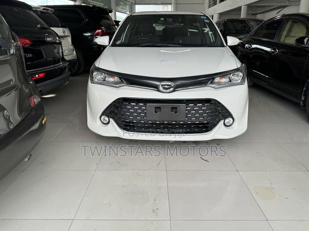 White 2017 Toyota Corolla Fielder - Immaculate Interior
