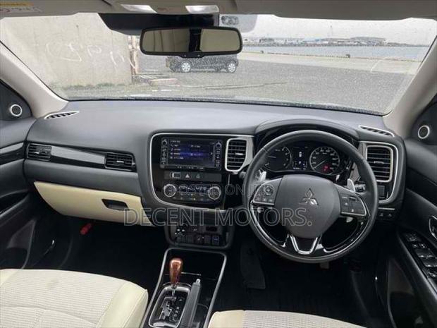 Black Mitsubishi Outlander ES FWD 2018 - Quality Used Vehicle