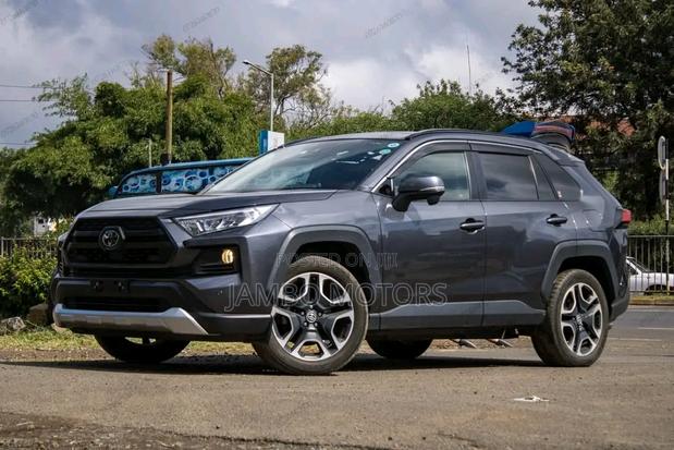 Black 2018 Toyota RAV4 LE 4dr SUV - Used, 2.5L 4cyl 6A Engine