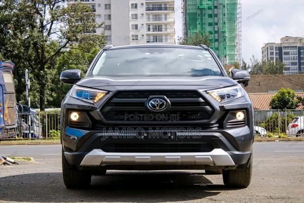 Black 2018 Toyota RAV4 LE 4dr SUV - Used, 2.5L 4cyl 6A Engine