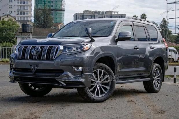 2018 Toyota Land Cruiser Prado 2.7 Black - Used Off-Road Vehicle