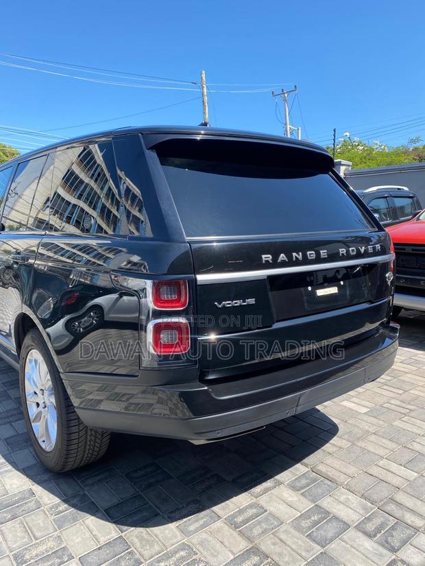 Land Rover Range Rover Vogue 2018 Black