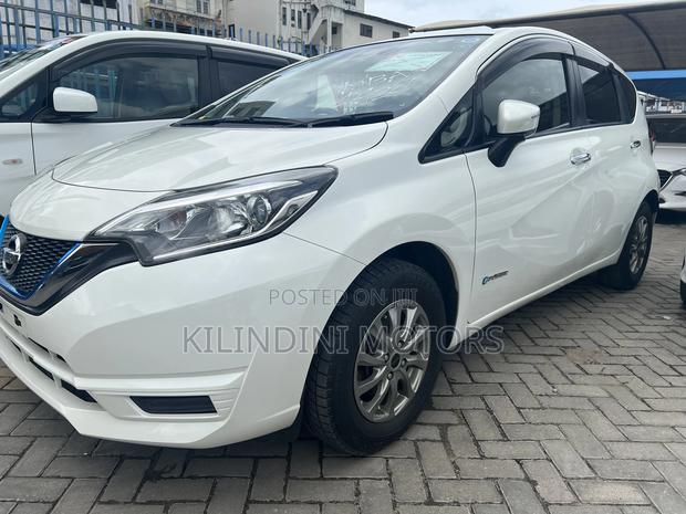 Nissan Note 2017 White