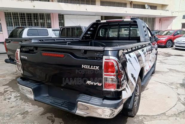 2017 Toyota Hilux Black - Affordable and Reliable Pickup Truck